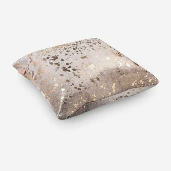 Cowhide Cushion Single Panel Beige Size 50 x 50 cm Close Up Photo 1 3 SKUXR00 APEA65 PC3 1