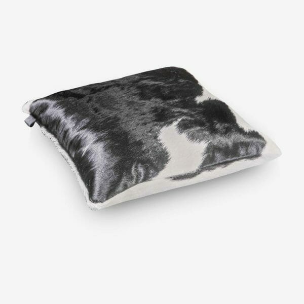 Cowhide Cushion Single Panel Black and White Size 50 x 50 cm Close Up Photo 1 3 SKUXR00 APKW54 PM1 2